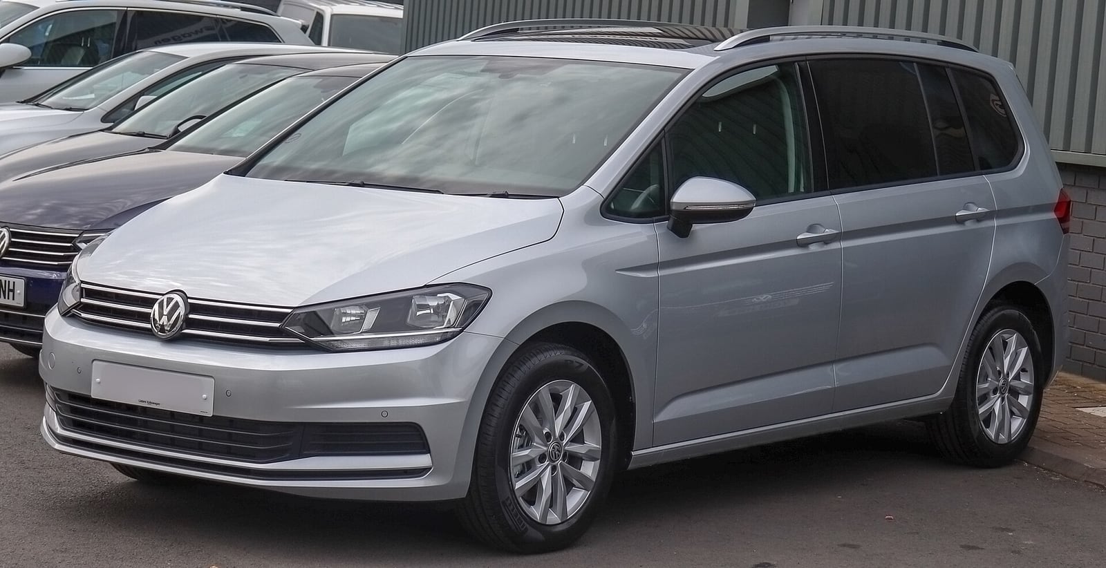 Volkswagen Touran 5T önden görünüm