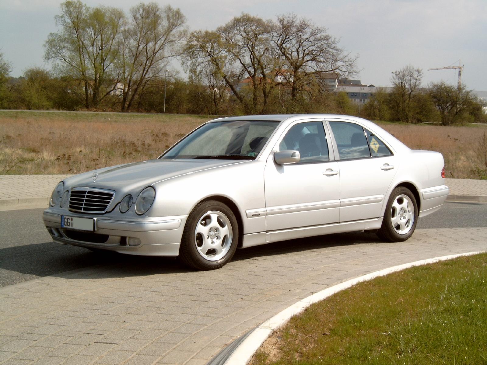 Mercedes-Benz W210 E200 Kompressor