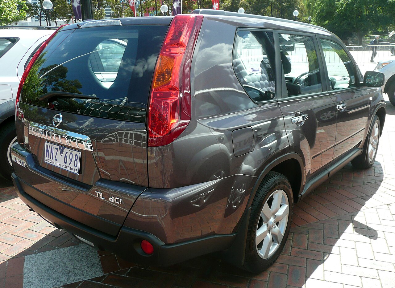 Nissan X-Trail T31 arka ve bagaj görünümü