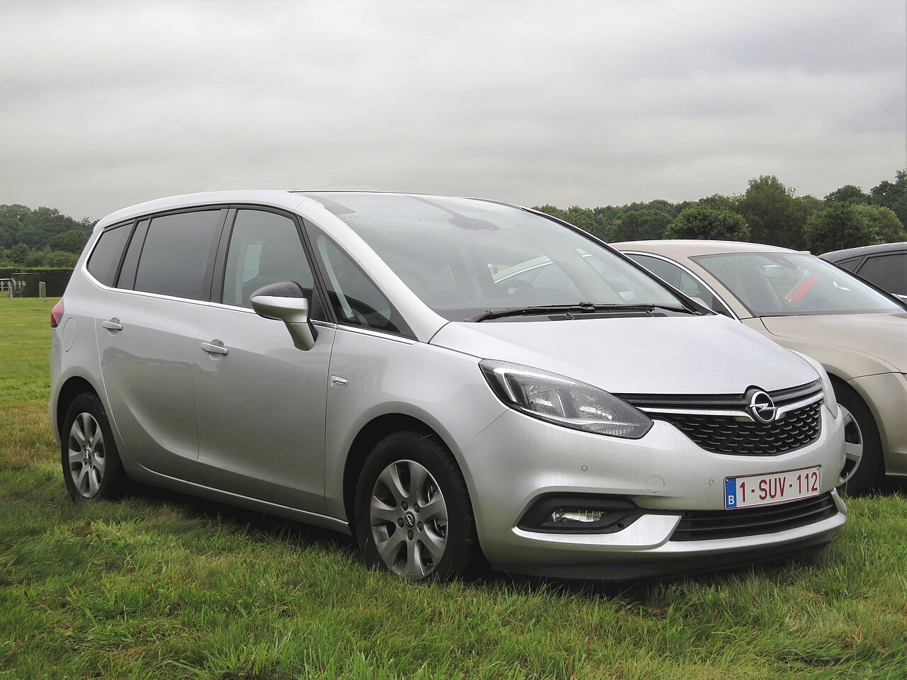 2016 makyajlı Opel Zafira Tourer