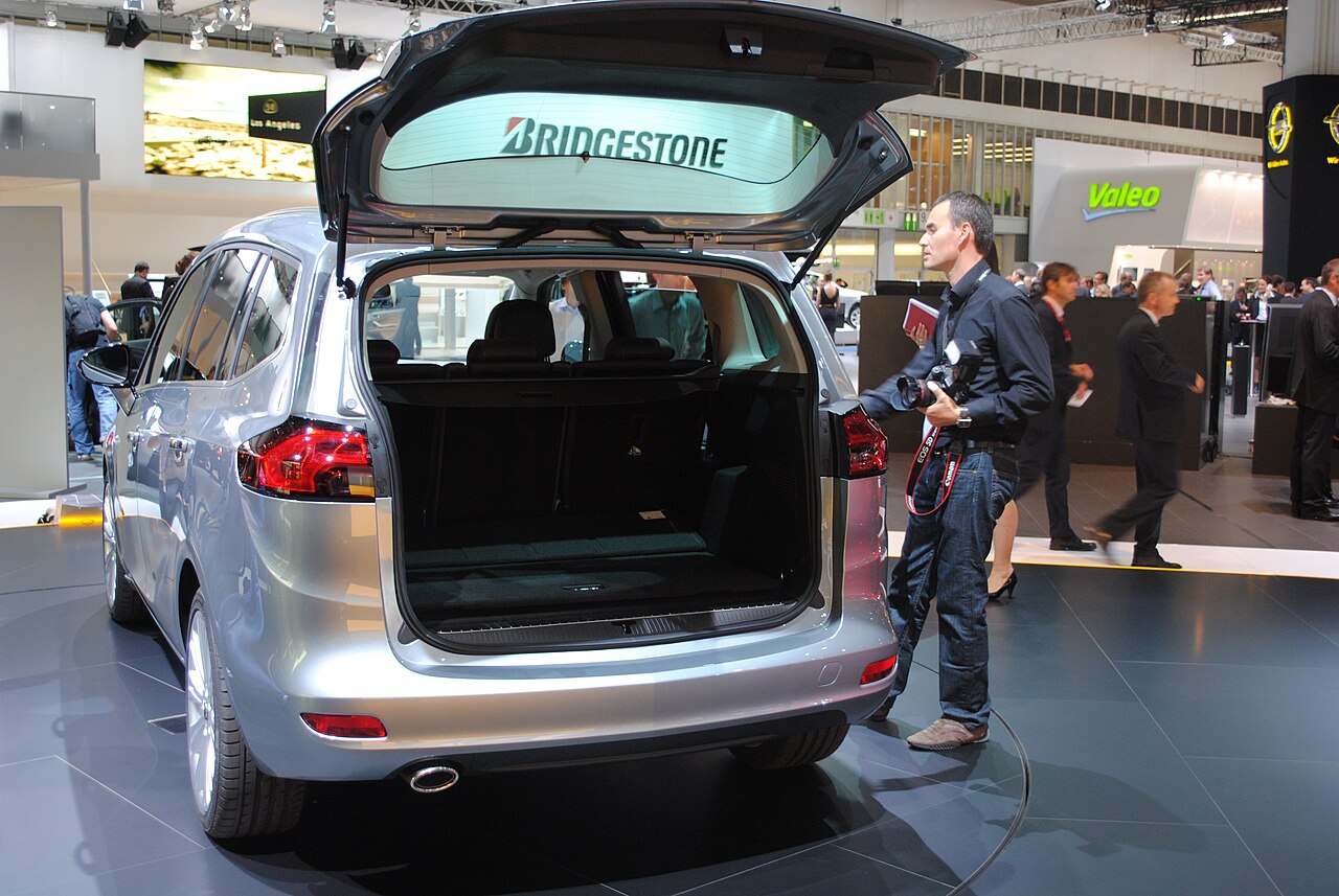 Opel Zafira Tourer fuar görünümü